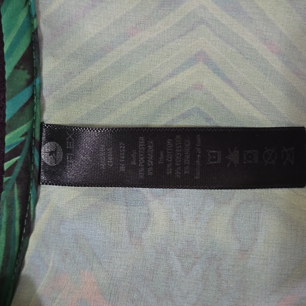 Lightweight jacket - Picture 4 of 4
